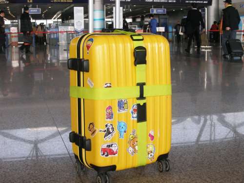 How To Make Your Suitcase Stand Out
