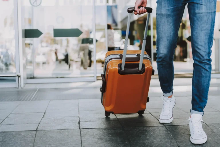 Can I Ship A Suitcase With UPS